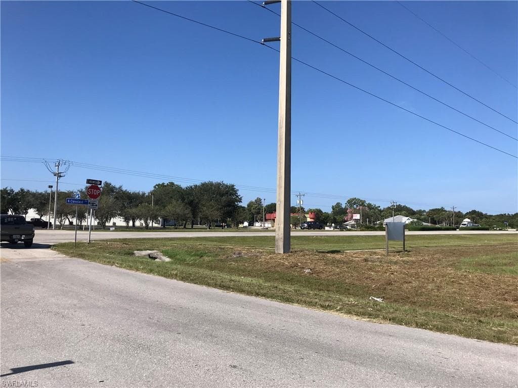 14710 N Cleveland AVE, NORTH FORT MYERS FL 33903-13