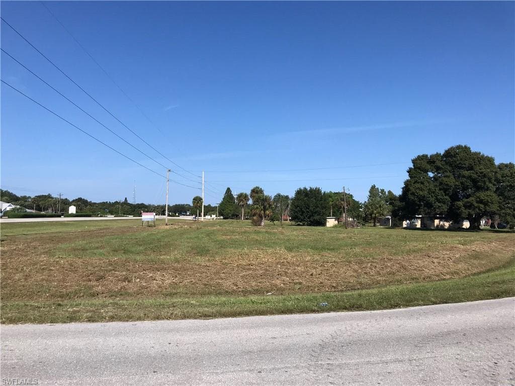 14710 N Cleveland AVE, NORTH FORT MYERS FL 33903-14