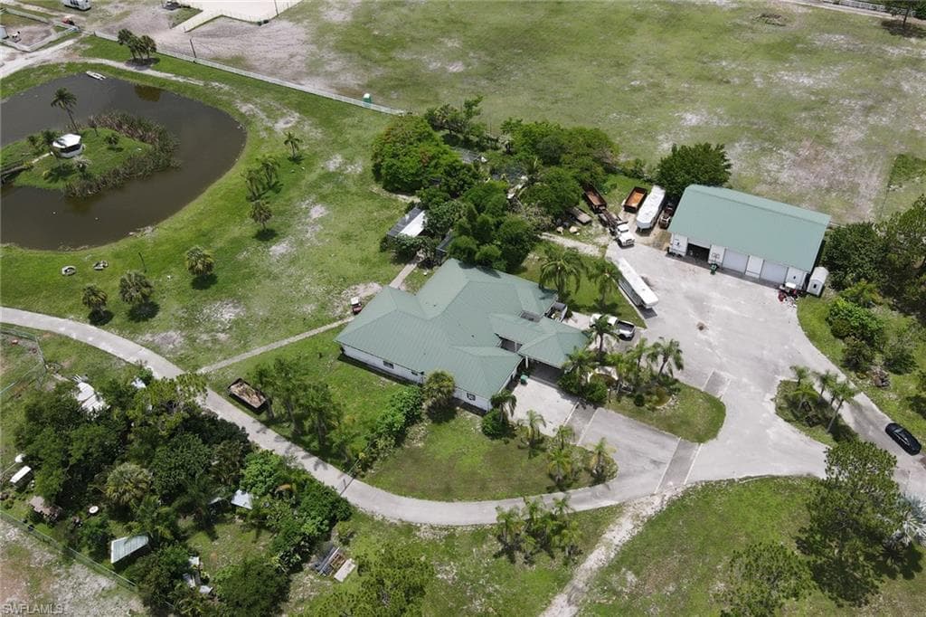 2400 Oil Well RD, NAPLES FL 34120-1