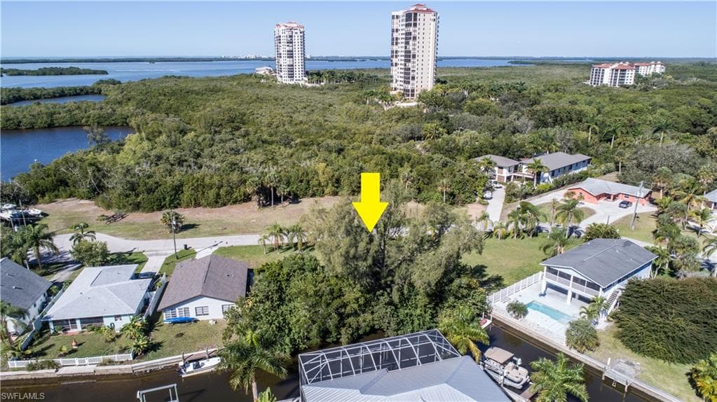 24490 Sailfish ST, BONITA SPRINGS FL 34134-8