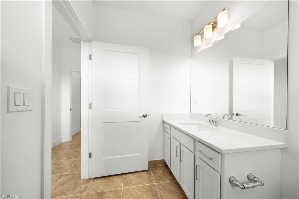 26370 Coco Cay CIR # 201, BONITA SPRINGS FL 34135-30