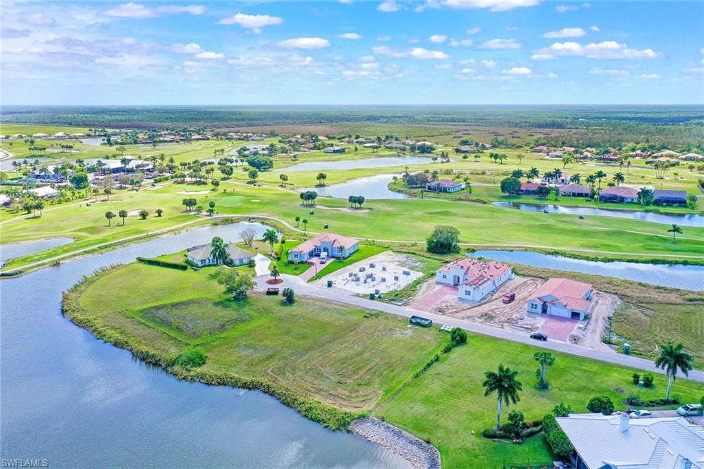 18013 Sandtrap DR, NAPLES FL 34114-16