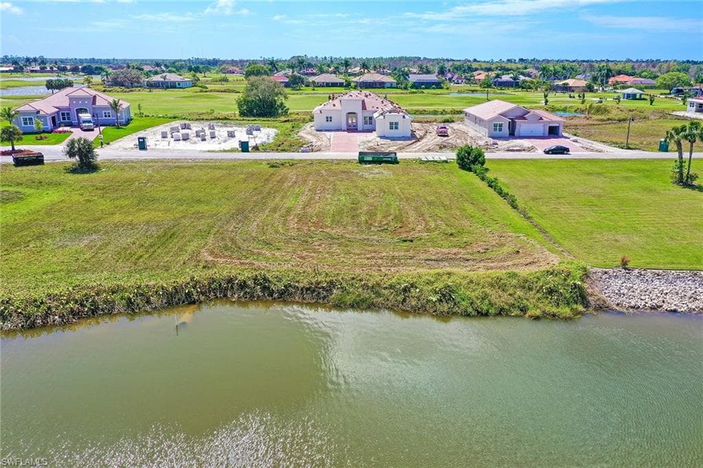 18013 Sandtrap DR, NAPLES FL 34114-6