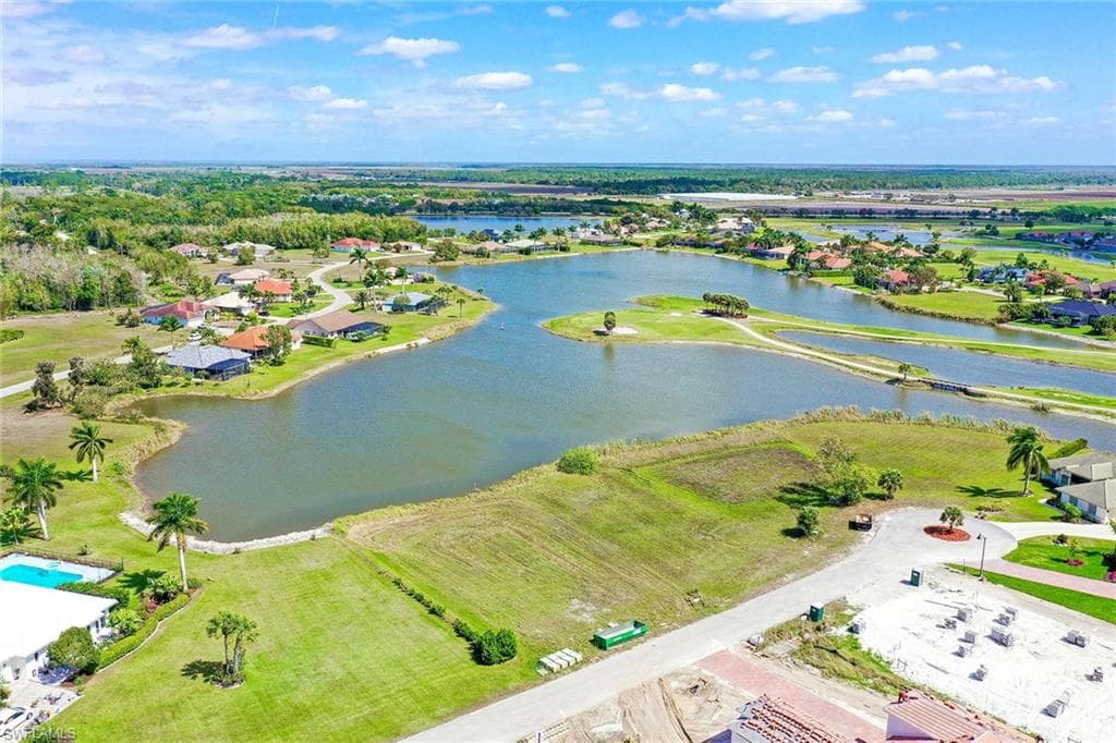 18013 Sandtrap DR, NAPLES FL 34114-4