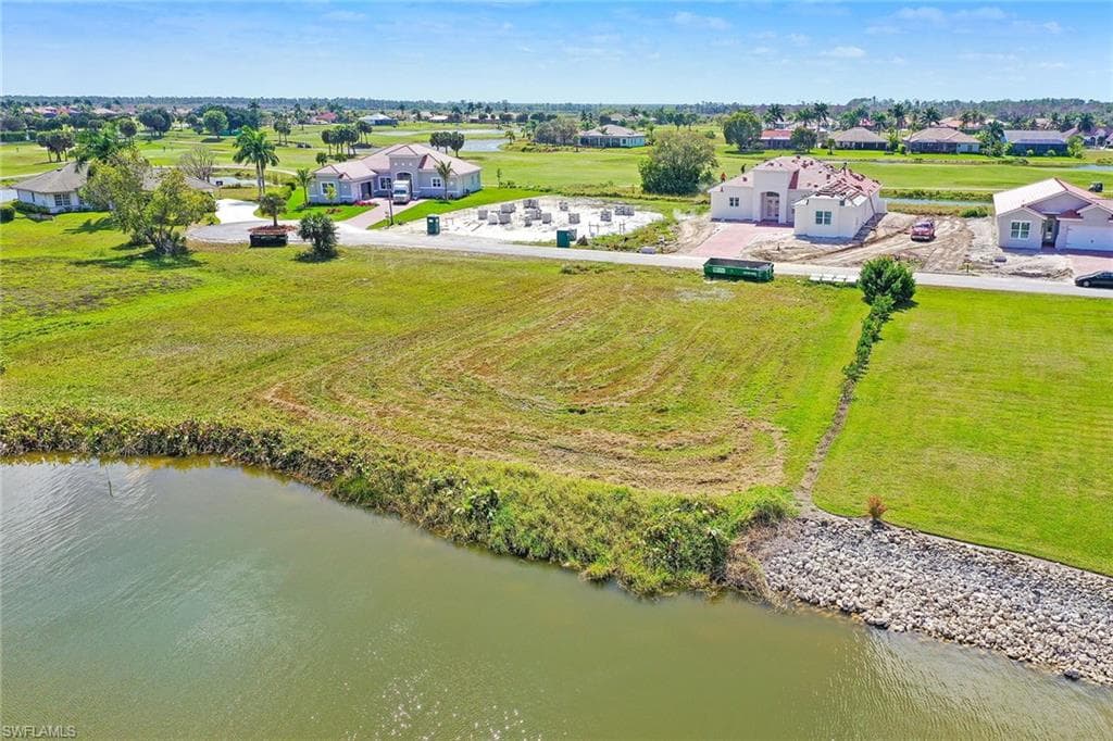 18013 Sandtrap DR, NAPLES FL 34114-18