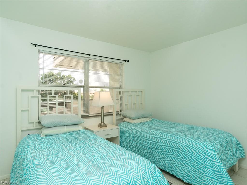 499 Forest Lakes BLVD # 309, NAPLES FL 34105-16