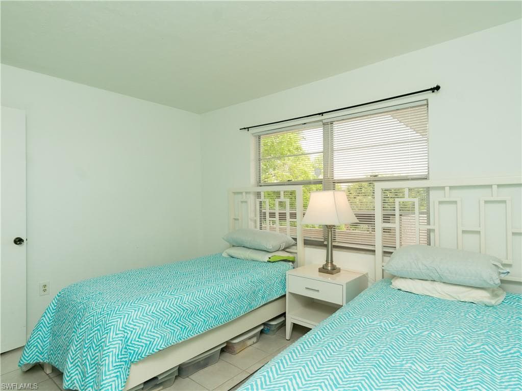 499 Forest Lakes BLVD # 309, NAPLES FL 34105-15