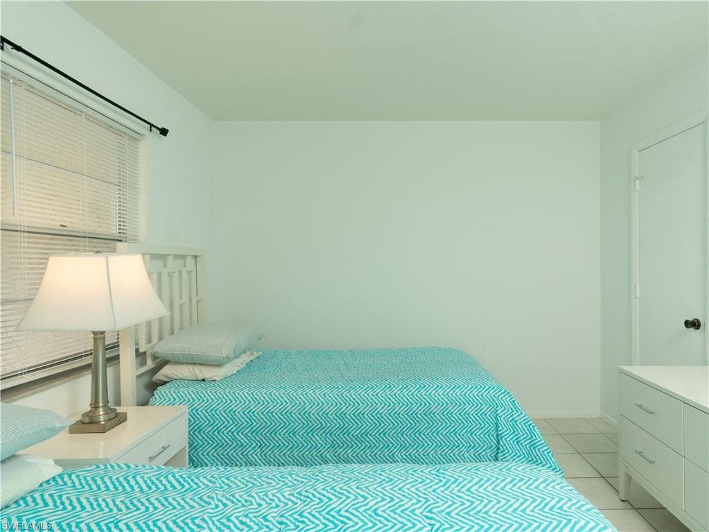 499 Forest Lakes BLVD # 309, NAPLES FL 34105-17