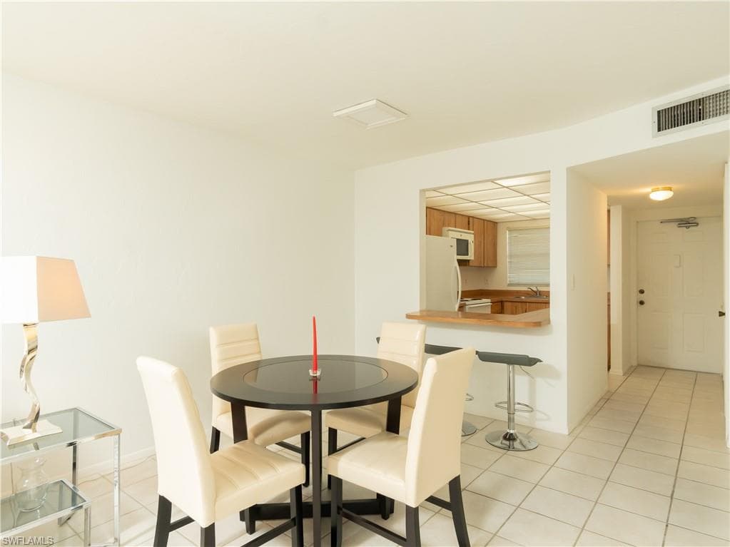 499 Forest Lakes BLVD # 309, NAPLES FL 34105-7