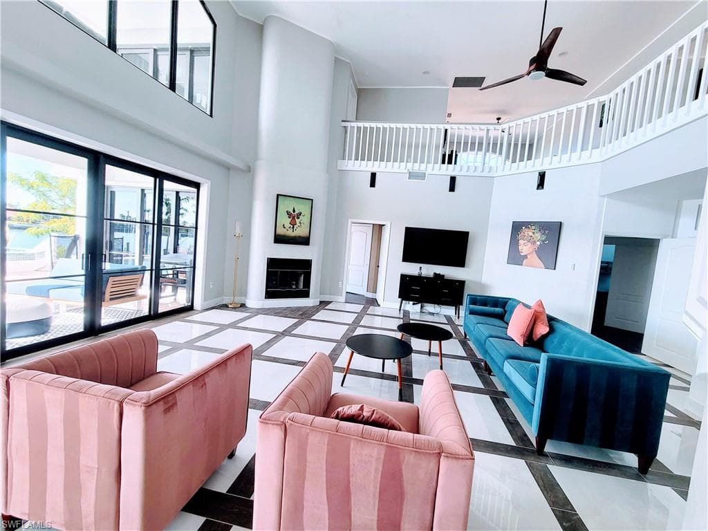 1944 Four Mile Cove PKY, CAPE CORAL FL 33990-5