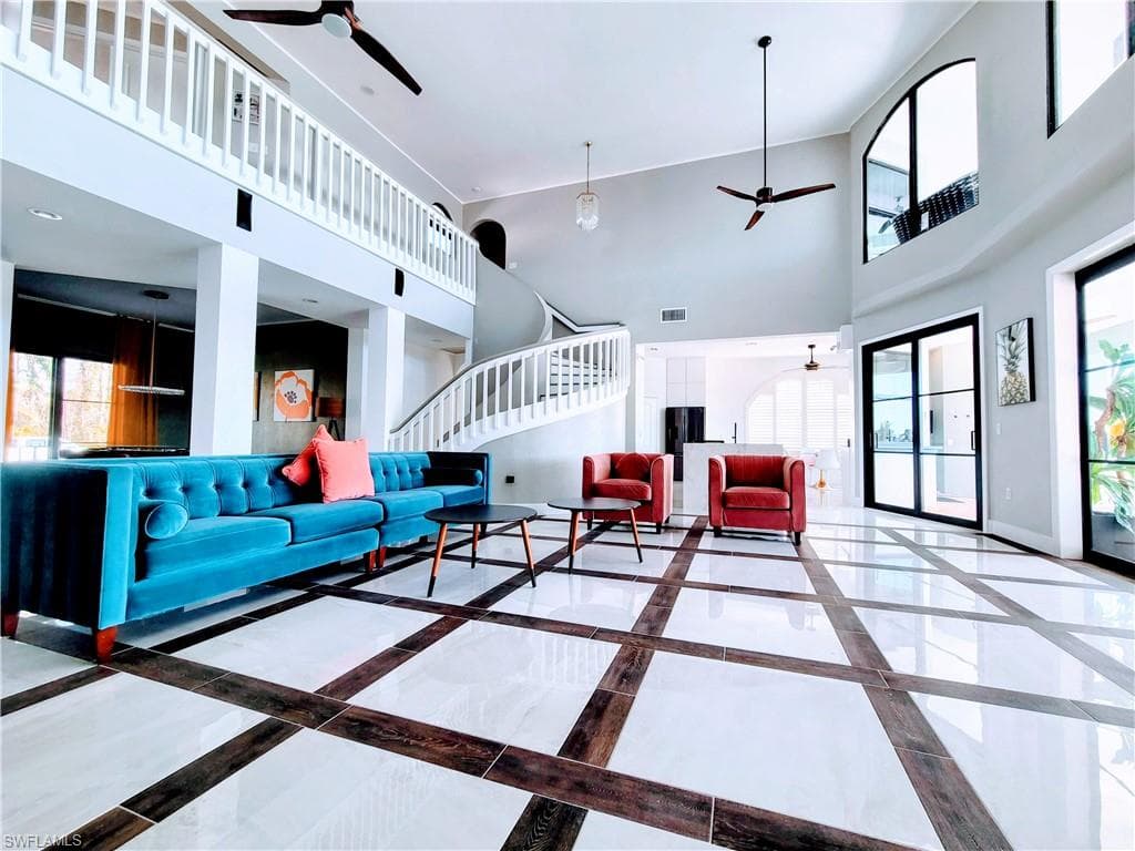 1944 Four Mile Cove PKY, CAPE CORAL FL 33990-4