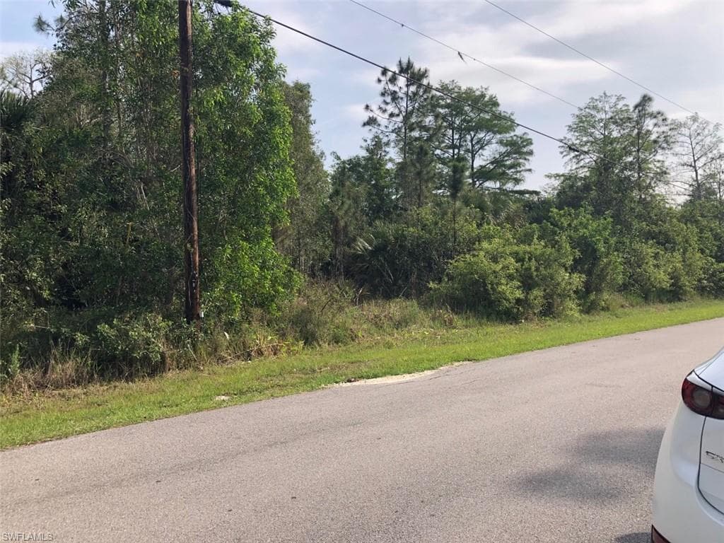 241 33rd AVE NE, NAPLES FL 34120-3