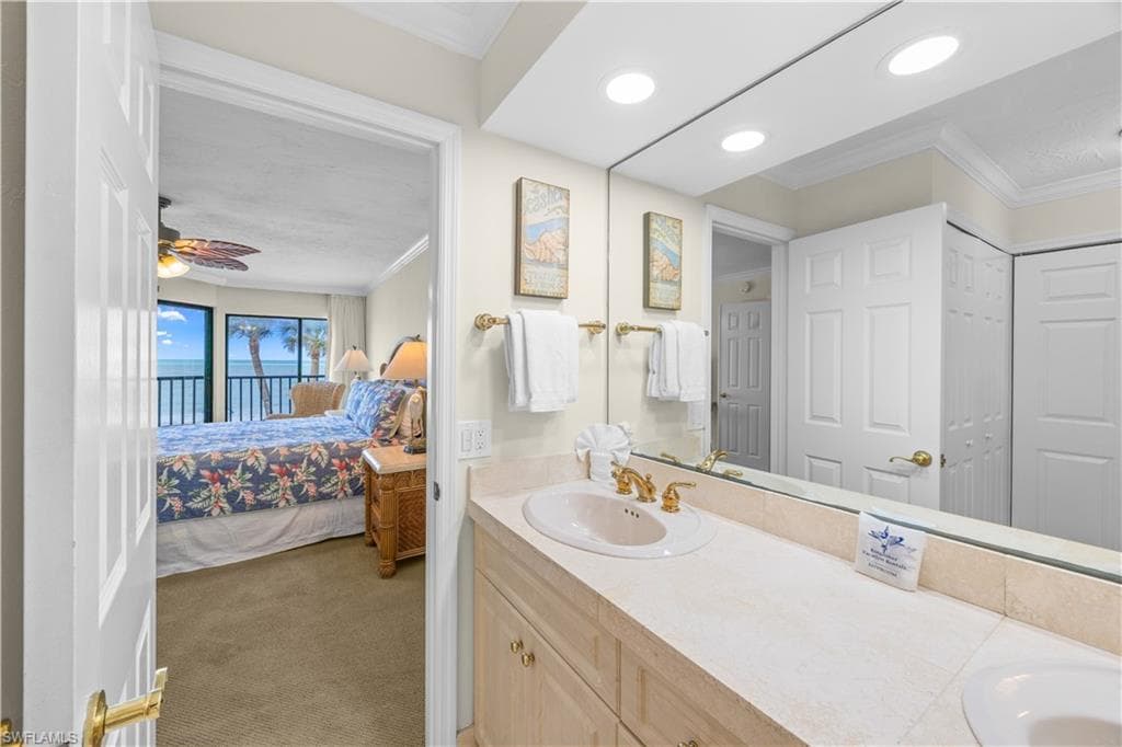 2445 W Gulf DR # A25, SANIBEL FL 33957-17