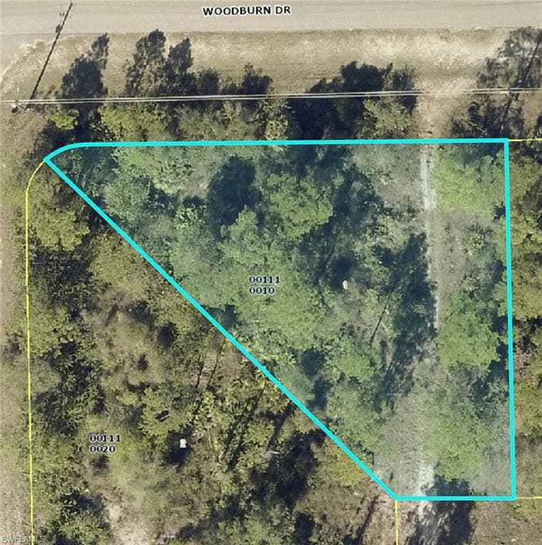323 Woodburn DR, LEHIGH ACRES FL 33972-1