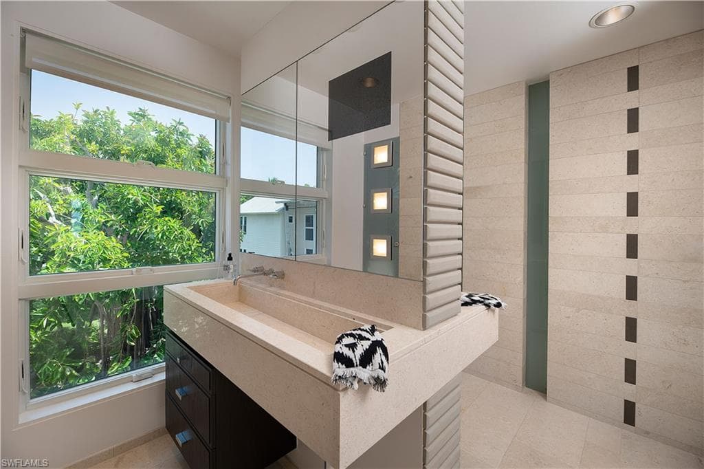16512 Captiva DR-23