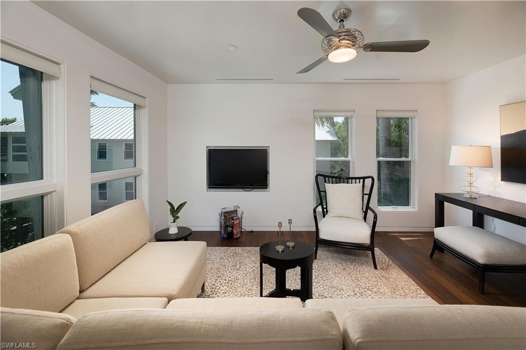 16512 Captiva DR-32