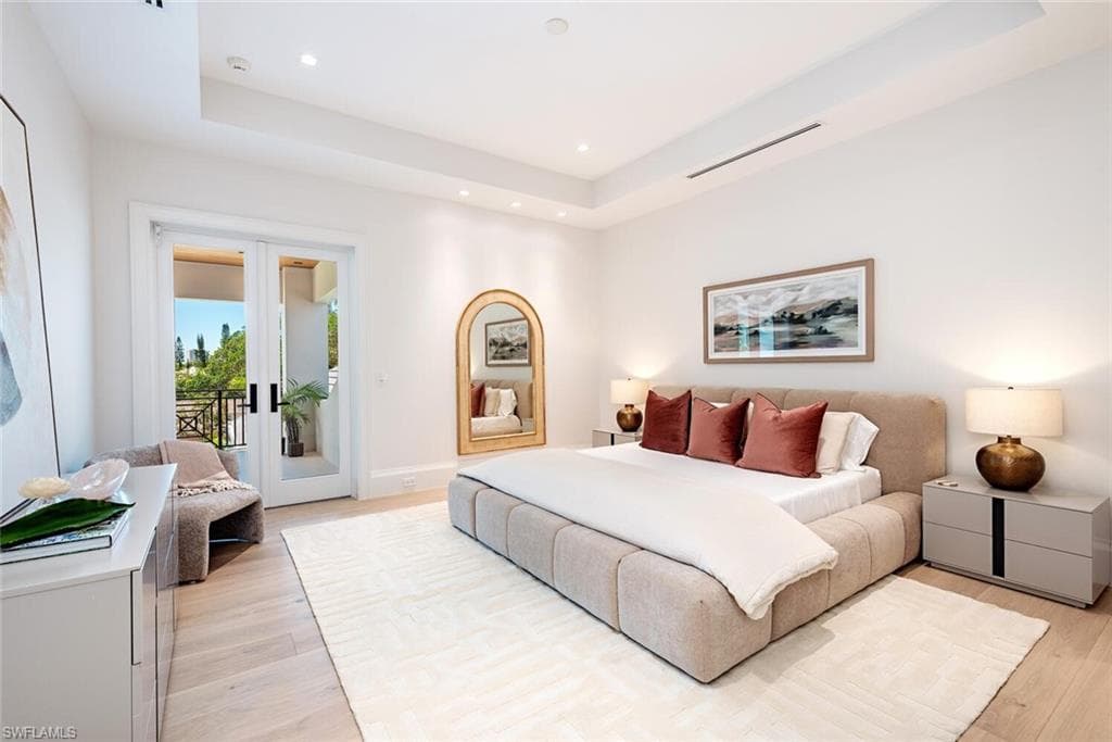 117 West ST, NAPLES FL 34108-26