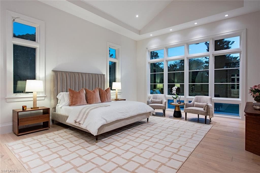 117 West ST, NAPLES FL 34108-16