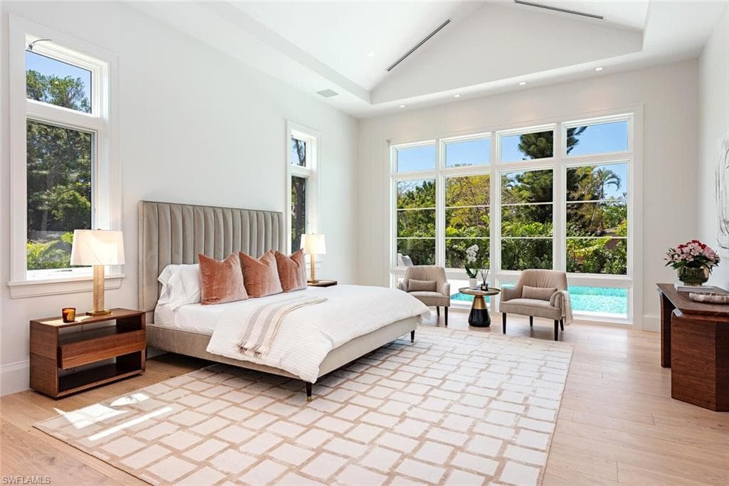 117 West ST, NAPLES FL 34108-15