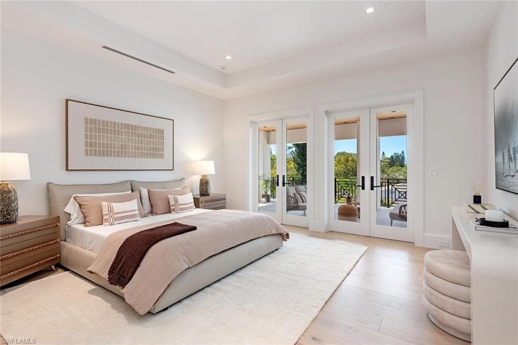 117 West ST, NAPLES FL 34108-25