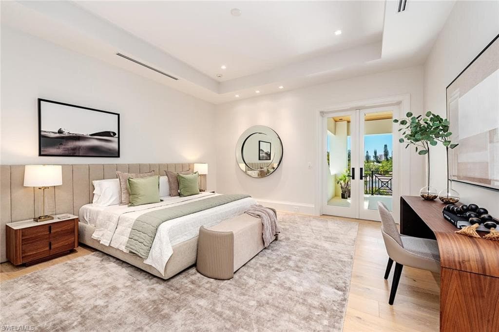 117 West ST, NAPLES FL 34108-27