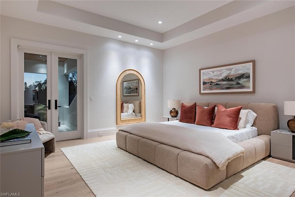 117 West ST, NAPLES FL 34108-29