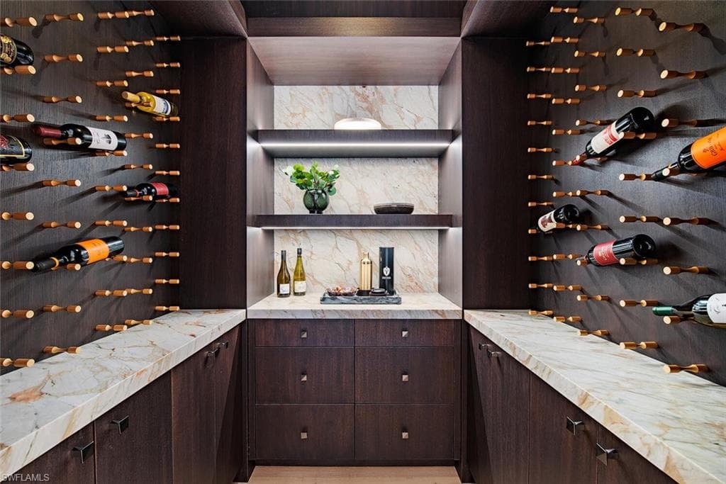 117 West ST, NAPLES FL 34108-14