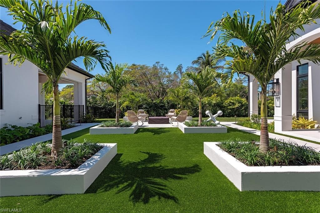 117 West ST, NAPLES FL 34108-34