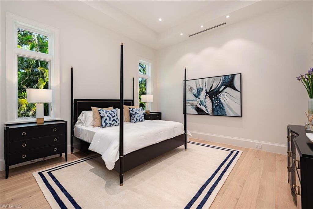 117 West ST, NAPLES FL 34108-38