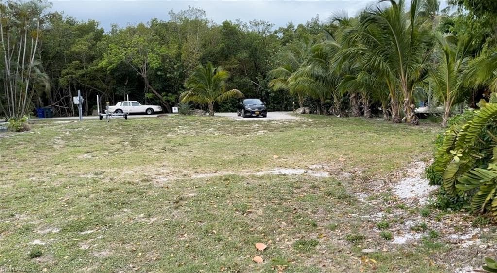 1028 Bayview DR, SANIBEL FL 33957-16