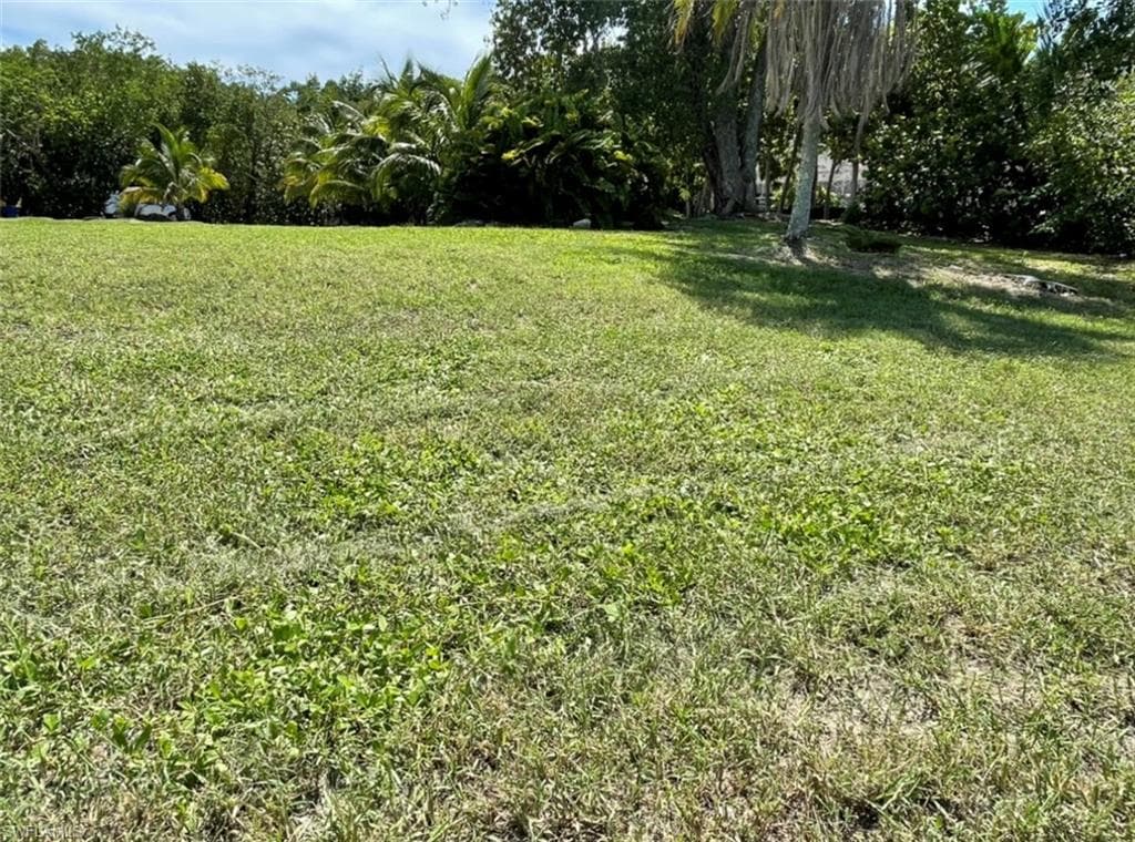 1028 Bayview DR, SANIBEL FL 33957-11