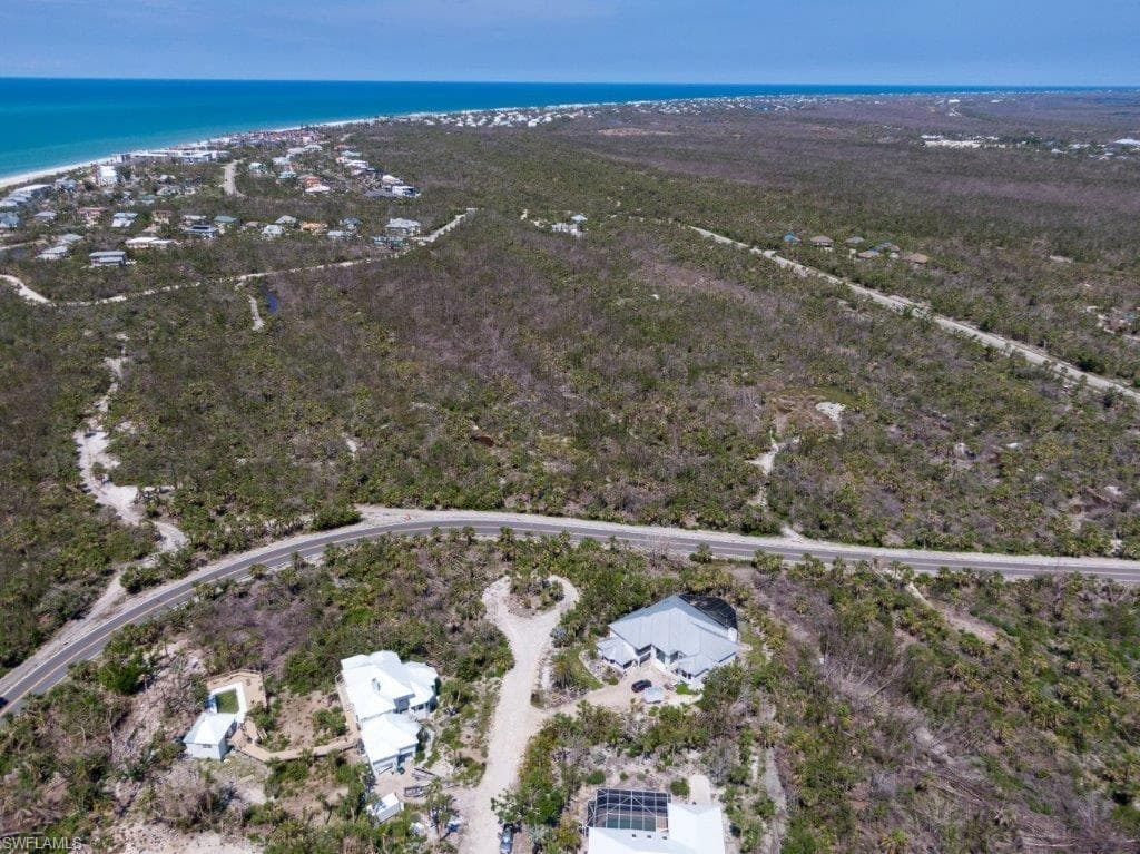 355 Cowry CT N, SANIBEL FL 33957-5