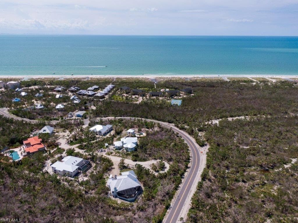 355 Cowry CT N, SANIBEL FL 33957-3