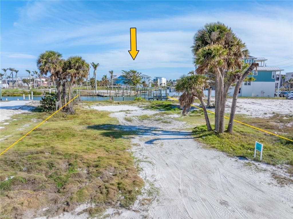 587 Carlos Circle, FORT MYERS BEACH FL 33931-6