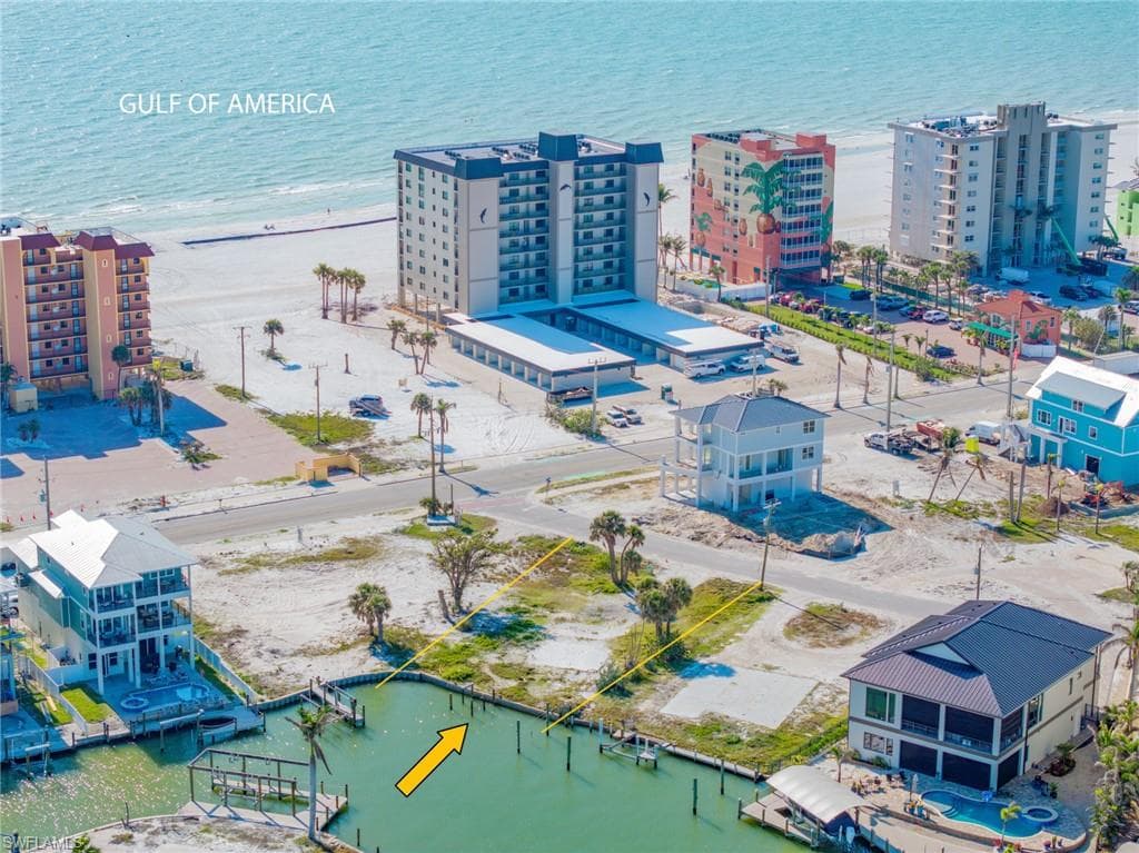 587 Carlos Circle, FORT MYERS BEACH FL 33931-4
