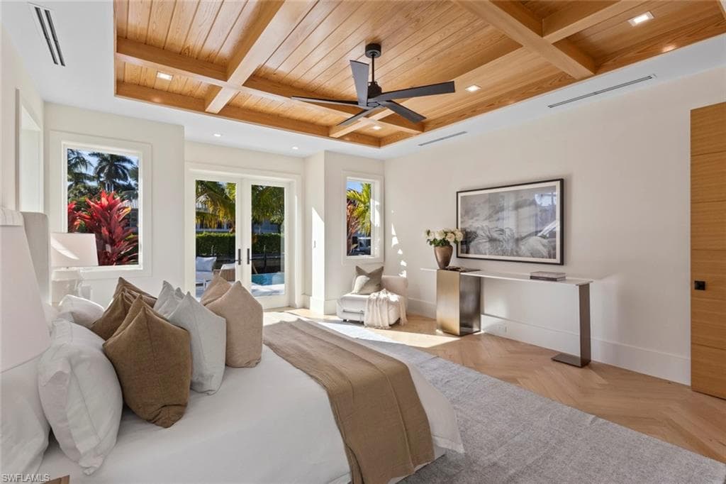 508 16th AVE S, NAPLES FL 34102-21