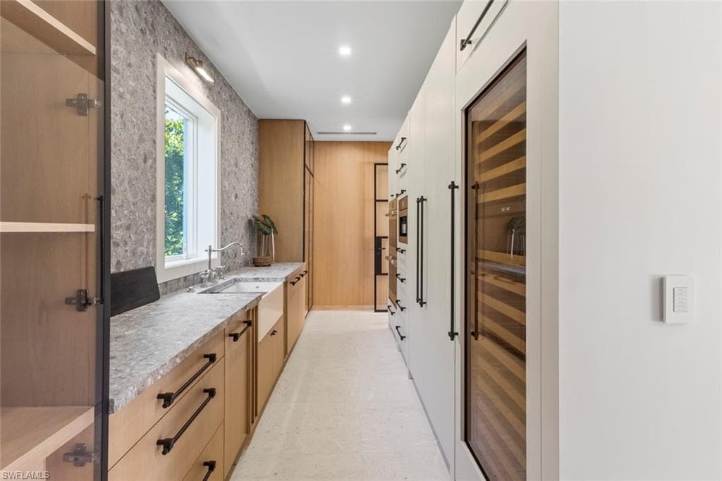 508 16th AVE S, NAPLES FL 34102-17