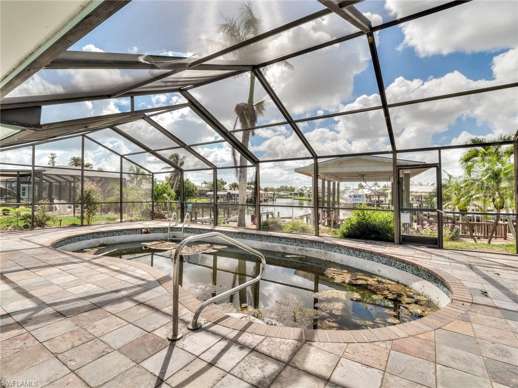 230 Randy LN, FORT MYERS BEACH FL 33931-10