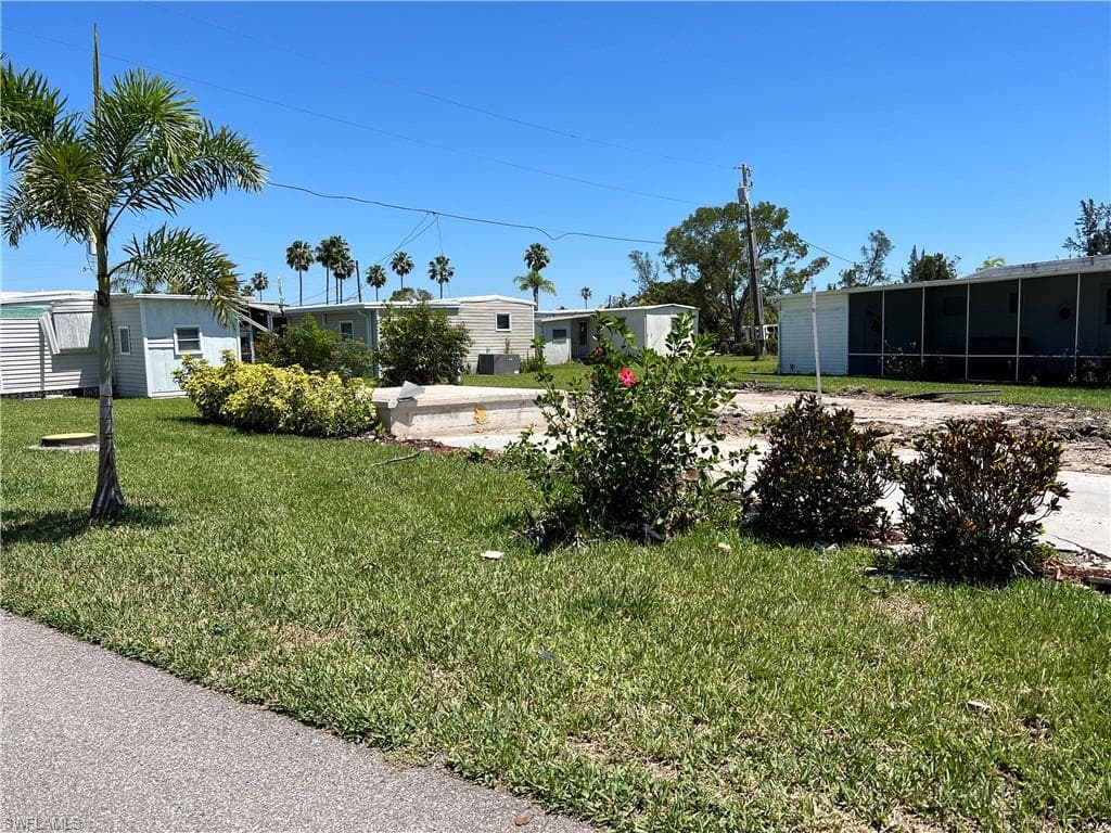 122 Shoreland DR-1