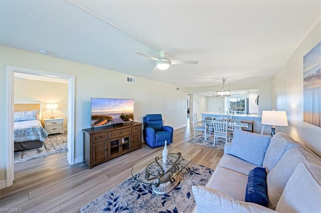 15161 Cedarwood LN # 1505, NAPLES FL 34110-5