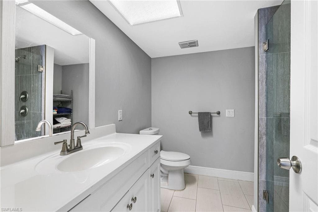 4688 Pembrooke LN, BONITA SPRINGS FL 34134-25