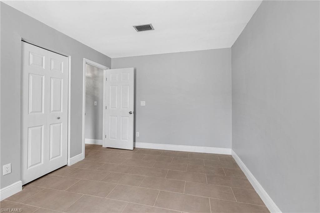 4688 Pembrooke LN, BONITA SPRINGS FL 34134-29