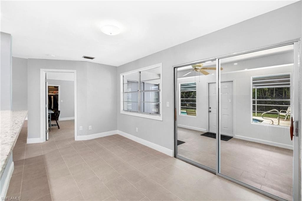 4688 Pembrooke LN, BONITA SPRINGS FL 34134-9