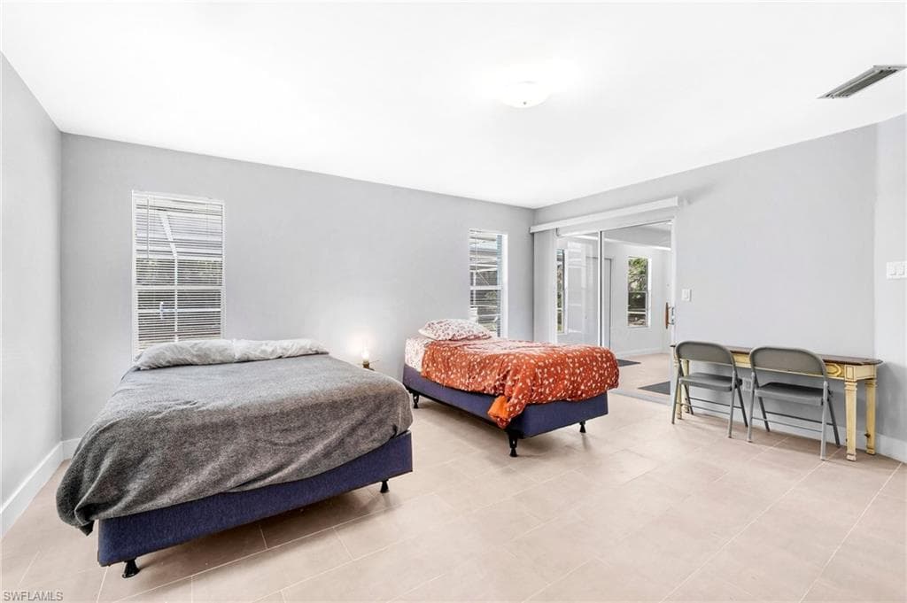 4688 Pembrooke LN, BONITA SPRINGS FL 34134-14