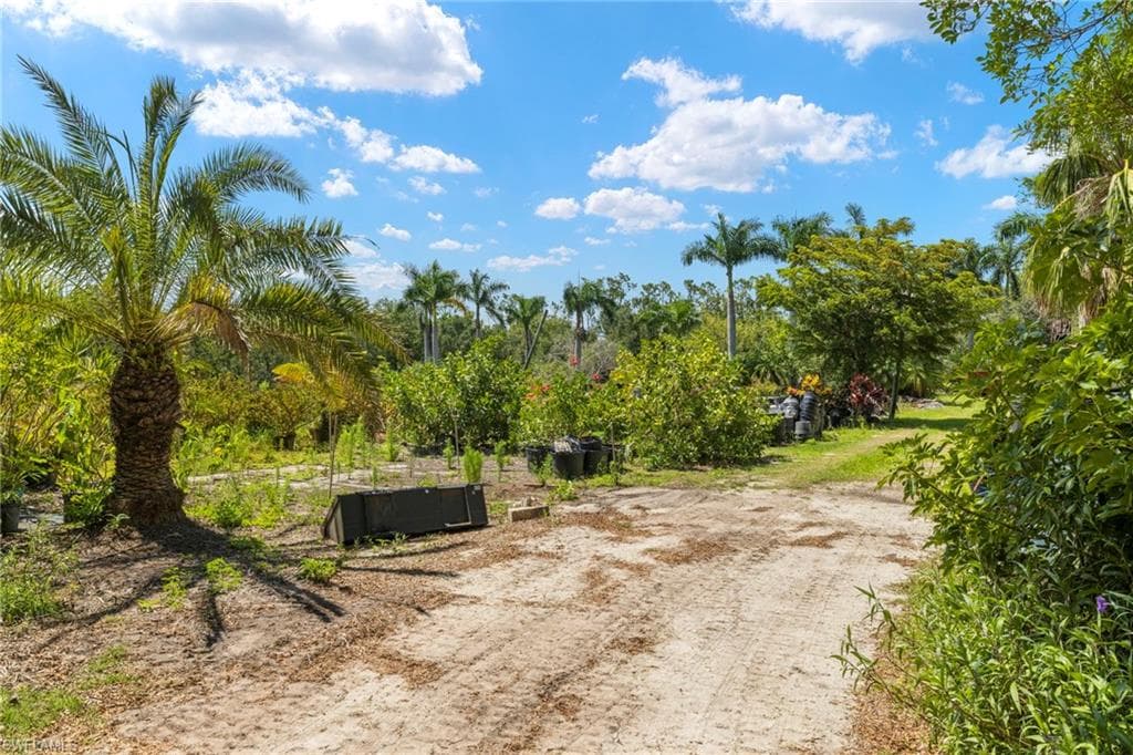 13100 Pinto LN, FORT MYERS FL 33912-16