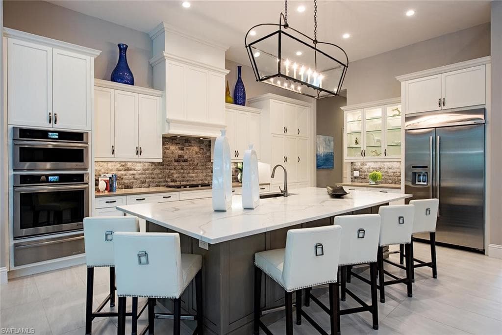 179 Mahogany DR, NAPLES FL 34108-12