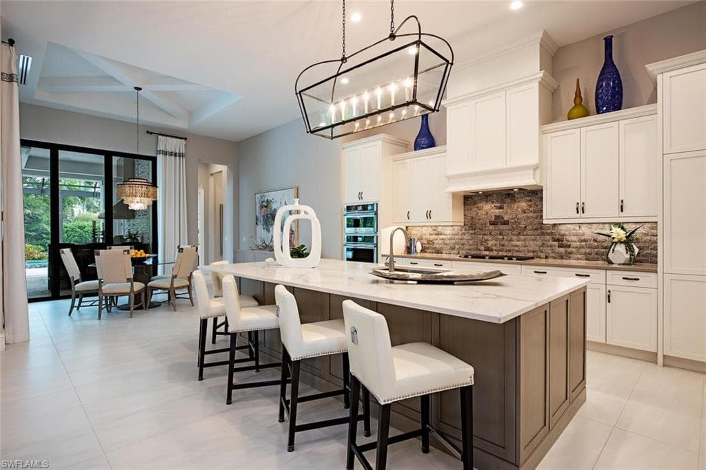 179 Mahogany DR, NAPLES FL 34108-13