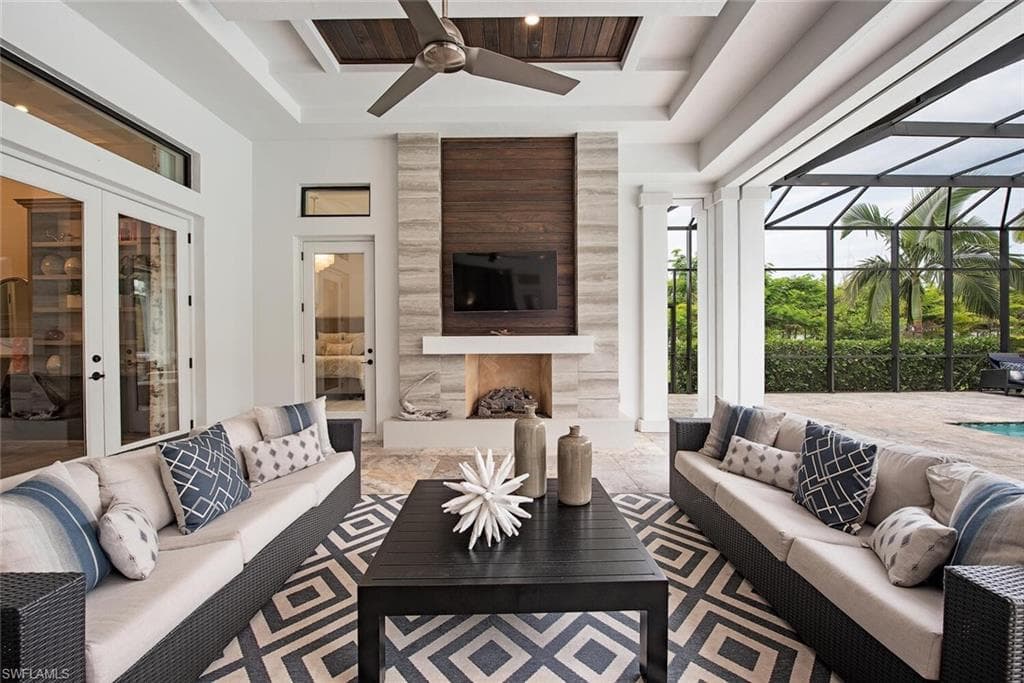 179 Mahogany DR, NAPLES FL 34108-7