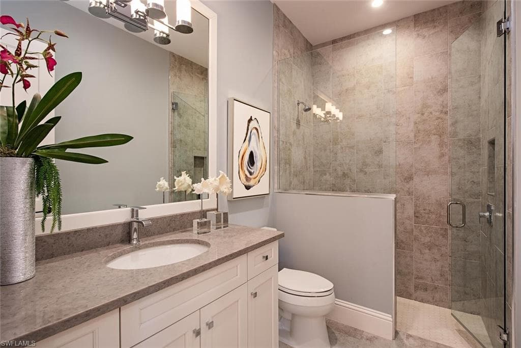 179 Mahogany DR, NAPLES FL 34108-24