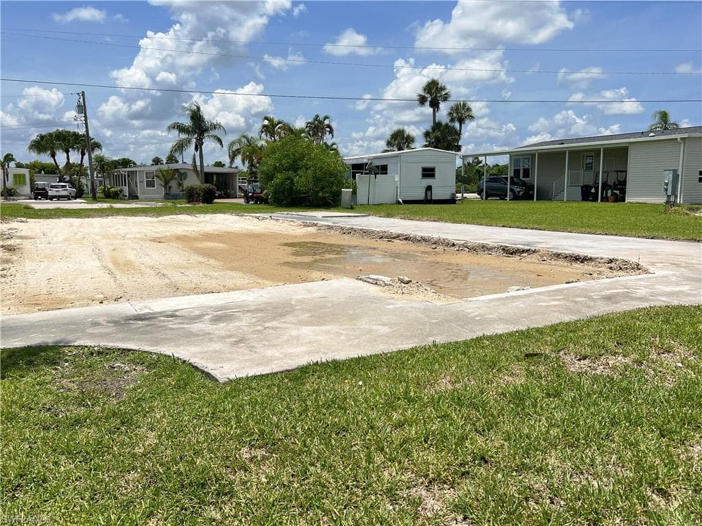 147 Orange Harbor DR, FORT MYERS FL 33905-1